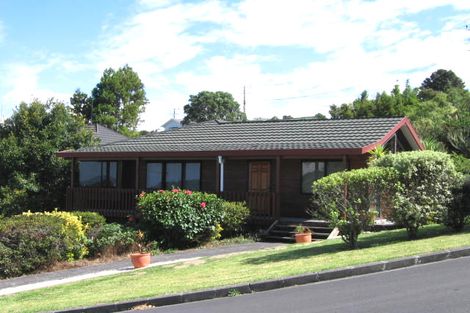 Photo of property in 1 Highwood Grove, Torbay, Auckland, 0630