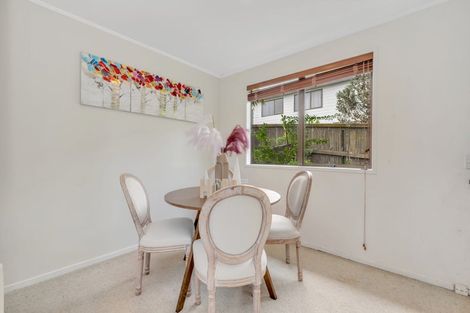 Photo of property in 30 Ransom Smyth Drive, Goodwood Heights, Auckland, 2105