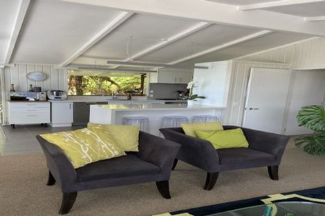 Photo of property in 1/12 Westbourne Road, Murrays Bay, Auckland, 0630