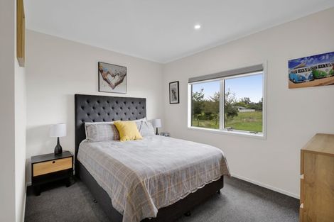 Photo of property in 8 Manatu Lane, Inglewood, 4330