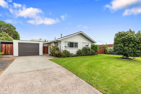 Photo of property in 19 Endeavour Avenue, Welcome Bay, Tauranga, 3112