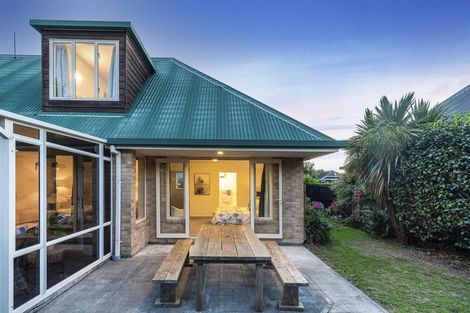 Photo of property in 2/37 Avonhead Road, Avonhead, Christchurch, 8042