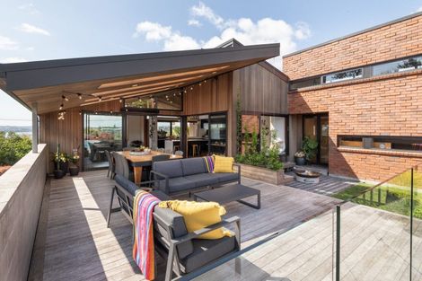 Photo of property in 60 Parkhill Road, Mellons Bay, Auckland, 2014