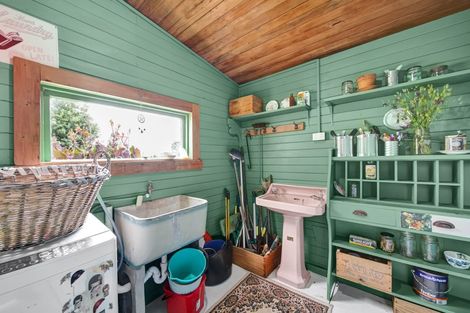 Photo of property in 21 Egmont Street, Patea, 4520