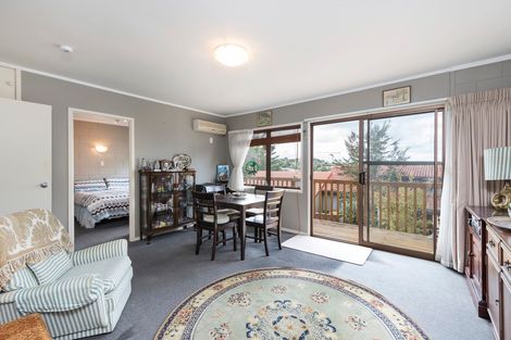 Photo of property in 1a Dolbear Street, Titirangi, Auckland, 0604