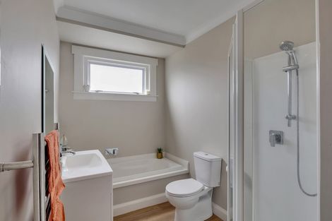 Photo of property in 20 South Road, Moturoa, New Plymouth, 4310