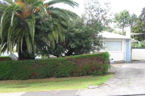 Photo of property in 17 Glendene Avenue, Glendene, Auckland, 0602