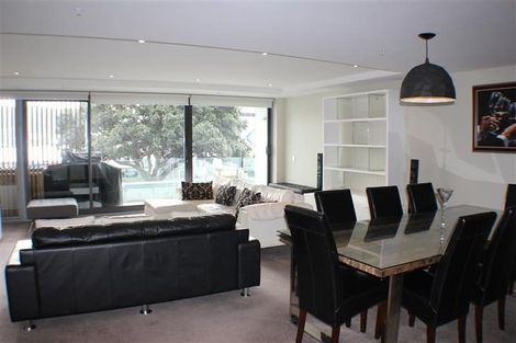 Photo of property in Dune, 2a/138 Oriental Parade, Oriental Bay, Wellington, 6011
