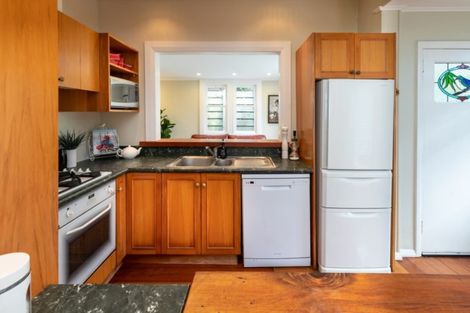 Photo of property in 15 Sunglow Avenue, Melrose, Wellington, 6023