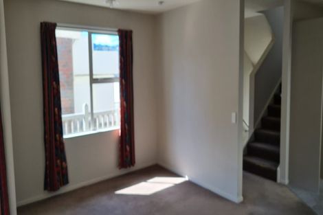 Photo of property in 4/45 Rolleston Street, Mount Cook, Wellington, 6021