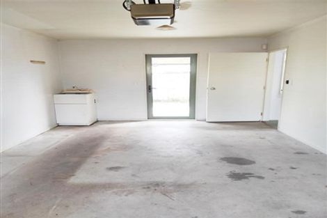 Photo of property in 4 Blueridge Close, Sunnyvale, Auckland, 0612