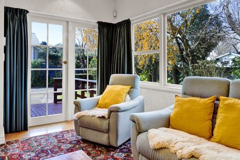 Photo of property in 19 George Street, Hawera, 4610