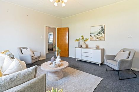 Photo of property in 3 Winchester Street, Levin, 5510