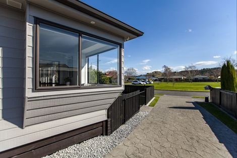 Photo of property in 30 Whiting Crescent, Greenmeadows, Napier, 4112