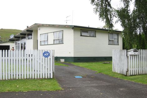 Photo of property in 18 Dalry Place, Mangere Bridge, Auckland, 2022