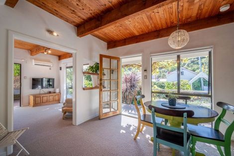 Photo of property in 32 Rue Balguerie, Akaroa, 7520