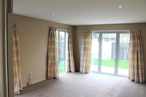 Photo of property in 74 Grahams Road, Burnside, Christchurch, 8041