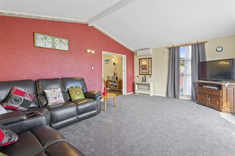 Photo of property in 15 Tweed Road, Papakowhai, Porirua, 5024