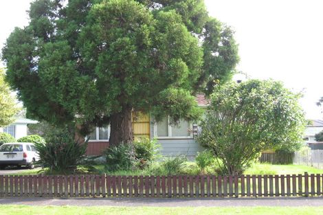 Photo of property in 11 Esmeralda Avenue, Avondale, Auckland, 1026
