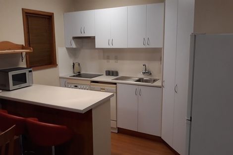 Photo of property in 2/141 Fitzherbert Avenue, West End, Palmerston North, 4410