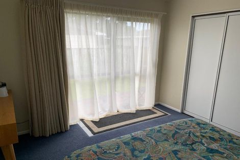 Photo of property in 19a Karamu Street, Strandon, New Plymouth, 4312