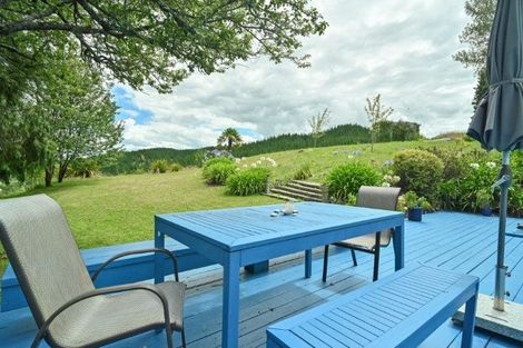 Photo of property in 1664 Kahuranaki Road, Kahuranaki, Havelock North, 4295