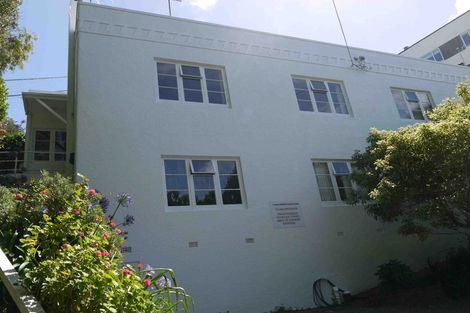 Photo of property in 1/1 San Sebastian Road, Kelburn, Wellington, 6012