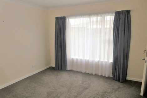 Photo of property in 11 Valerie Place, Redwood, Christchurch, 8051
