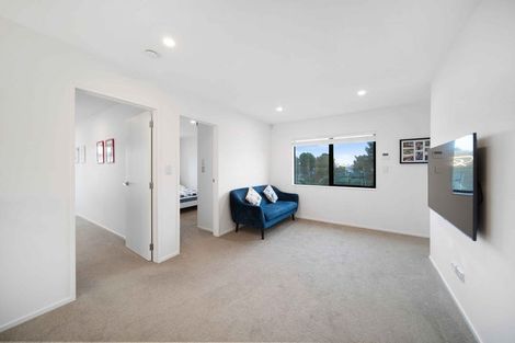 Photo of property in 14 Fjord Way, Karaka, Papakura, 2113