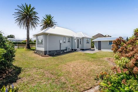 Photo of property in 80 Gisborne Terrace, Opunake, 4616