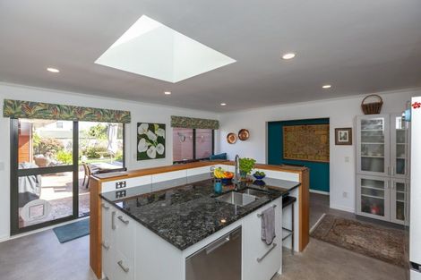 Photo of property in 5 Kotuku Drive, Paraparaumu Beach, Paraparaumu, 5032