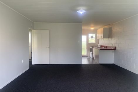 Photo of property in 9 Alston Avenue, Kelston, Auckland, 0602