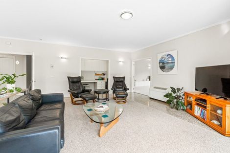 Photo of property in 2 Railway Lane, Outram, 9019