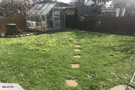 Photo of property in 24 Kent Crescent, Awapuni, Palmerston North, 4412