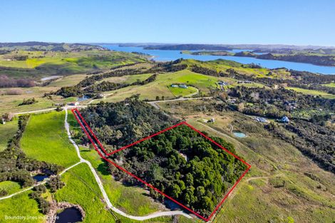 Photo of property in 120 Rangiora Road, Kaiwaka, 0573