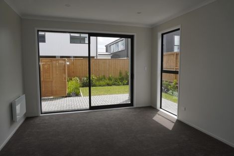 Photo of property in 16 Wai Place, Westgate, Auckland, 0614