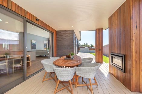 Photo of property in 22 Phoenix Palms Grove, Levin, 5510