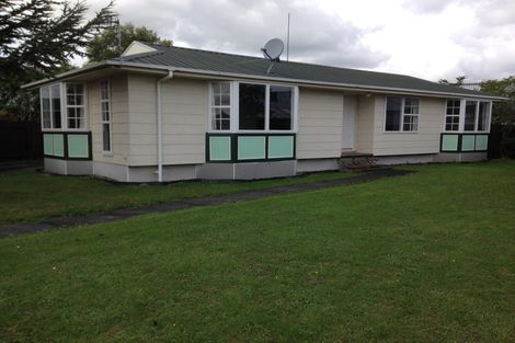 Photo of property in 52 Acacia Street, Kelvin Grove, Palmerston North, 4414