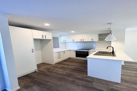 Photo of property in 15 Sealord Place, Manurewa, Auckland, 2102