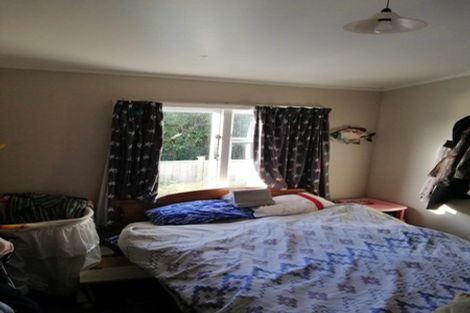 Photo of property in 10 Whanake Street, Titahi Bay, Porirua, 5022