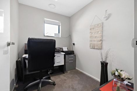 Photo of property in 9 Mckellar Drive, Jacks Point, Queenstown, 9371