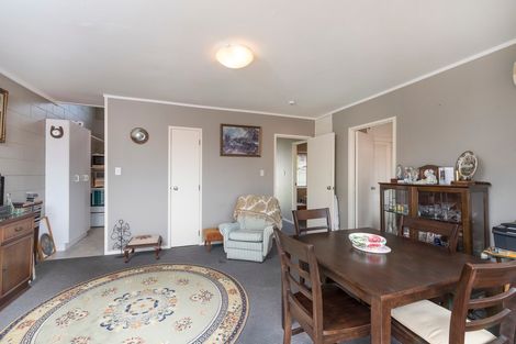 Photo of property in 1a Dolbear Street, Titirangi, Auckland, 0604