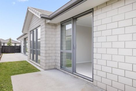 Photo of property in 43 Kaiora Drive, Papamoa Beach, Papamoa, 3118