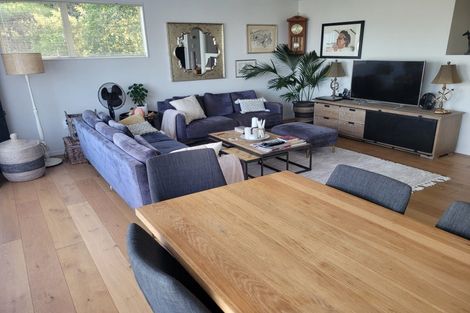 Photo of property in 2/11a Prospect Terrace, Milford, Auckland, 0620