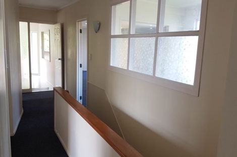 Photo of property in 204 East Coast Road, Forrest Hill, Auckland, 0620