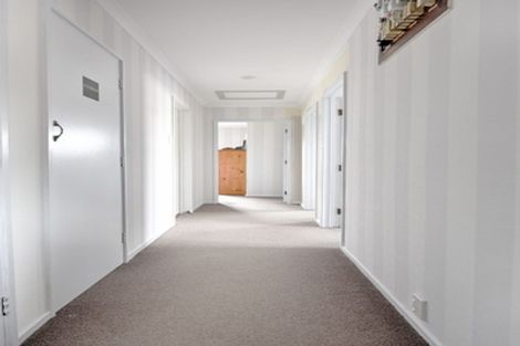 Photo of property in 19 Charlton Road, Gore, 9710