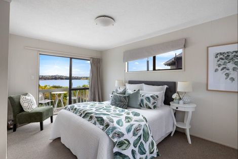 Photo of property in 24 The Crescent, Tindalls Beach, Whangaparaoa, 0930