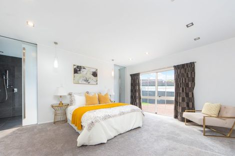 Photo of property in 5 Pohutukawa Road, Whenuapai, Auckland, 0618