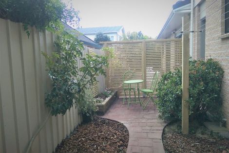 Photo of property in 2a Te Uruhi Grove, Paraparaumu, 5032