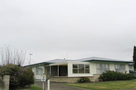 Photo of property in 19 Fife Crescent, Tamatea, Napier, 4112